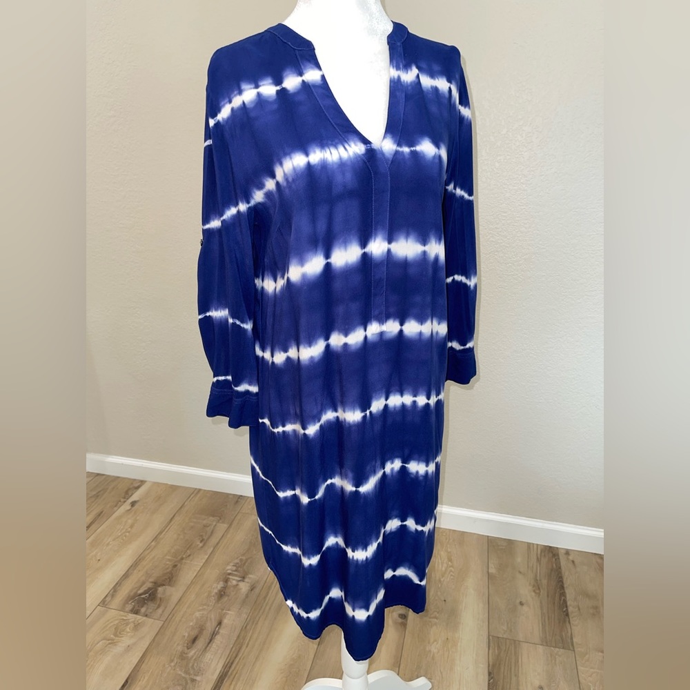 NWOT-SUNDAY BLUE & WHITE TIE DYE
